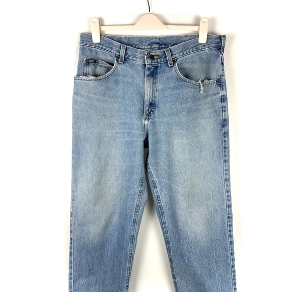 Vintage Lee High Rise Blue Jeans in a Light Blue Stone Wash • Ankle Cut • 36X30 - Picture 5 of 9